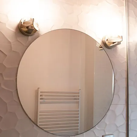 Great For Couples Or Small Families *