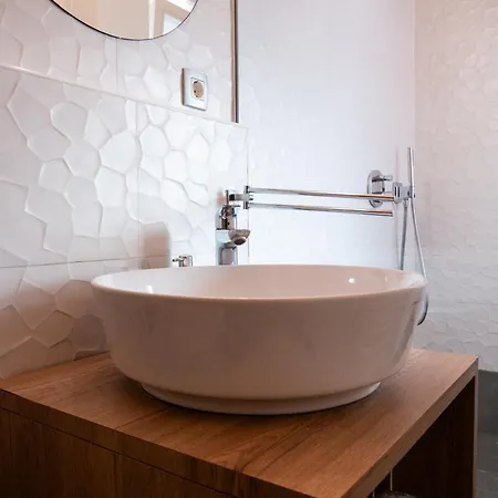 Great For Couples Or Small Families * Ljubljana