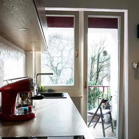 Great For Couples Or Small Families *